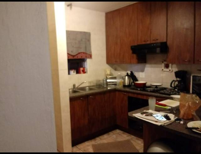 2 BEDROOM APARTMENT FOR SALE IN NOORDHEUWEL